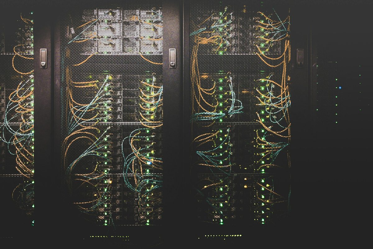 Connecting a Data Room to Claude via MCP: Which Platforms Support It (2026)