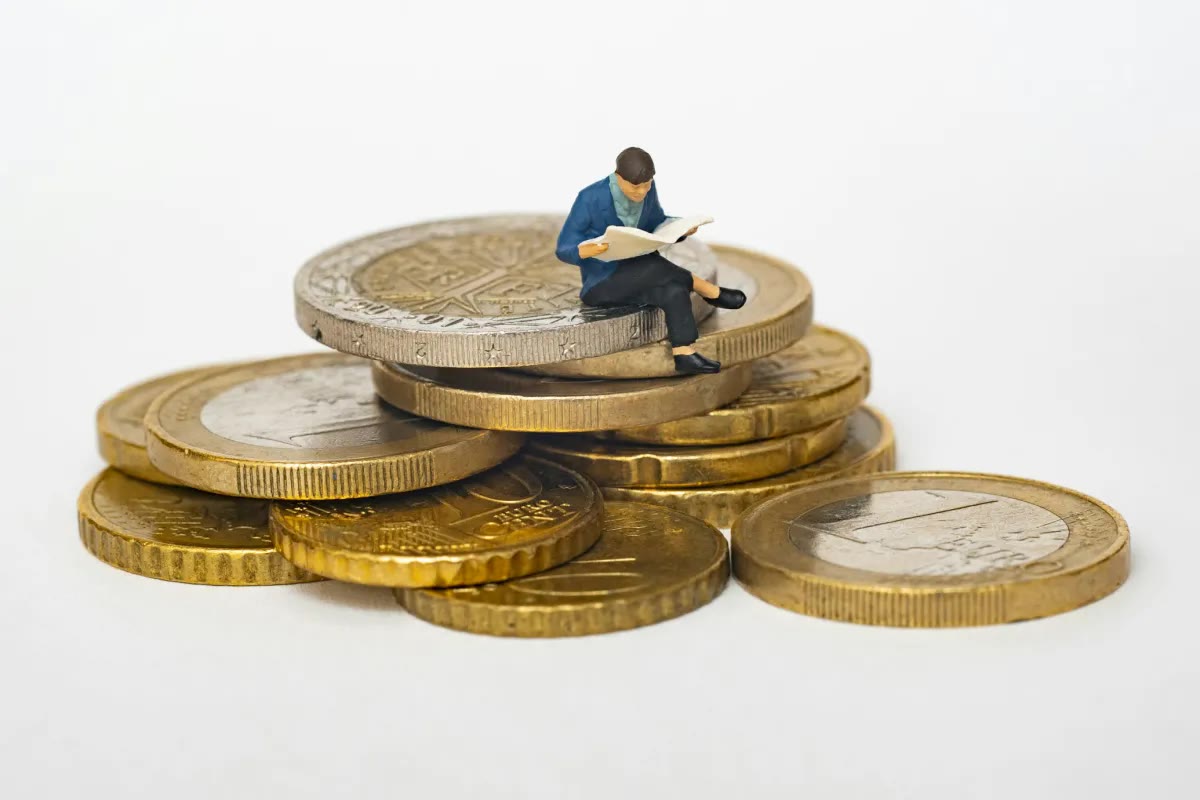 How to Use Claude for Due Diligence (Without Trusting a Word It Says)
